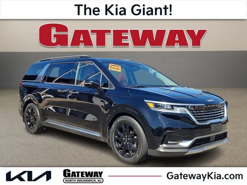 Certified 2022 Kia Carnival SX Prestige FWD image 1