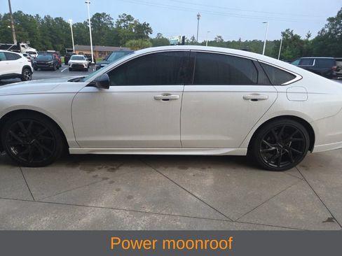 Used 2023 Honda Accord Sport image 3
