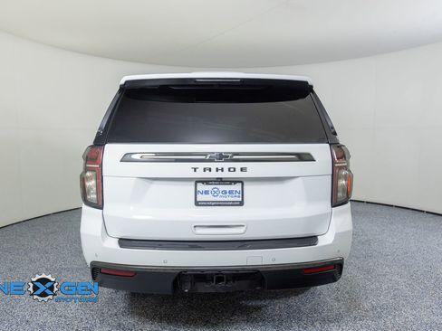 Used 2022 Chevrolet Tahoe Z71 w/ Luxury Package AWD/4WD image 6