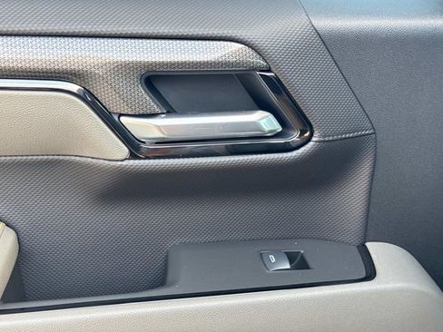 Certified 2025 Chevrolet Silverado 1500 ZR2 image 15