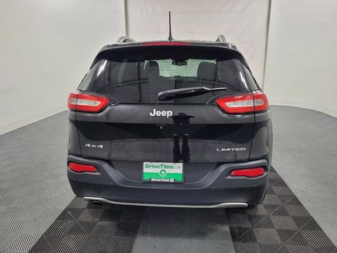 Used 2018 Jeep Cherokee Limited image 7