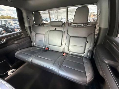 Used 2024 Chevrolet Silverado 2500 LTZ w/ LTZ Convenience Package AWD/4WD image 23