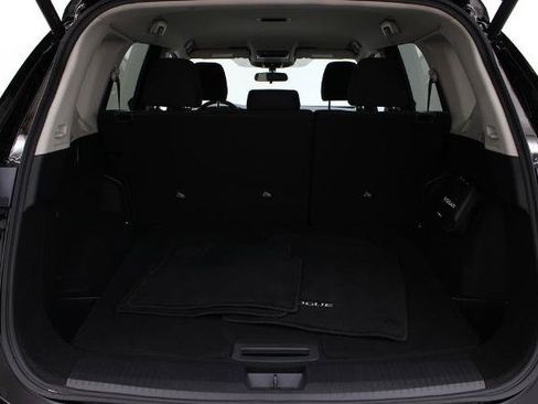 Certified 2026 Nissan Rogue SV FWD image 28