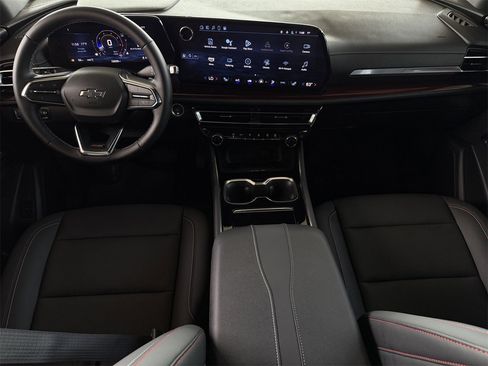 Certified 2024 Chevrolet Traverse Z71 image 11