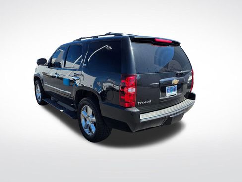 Used 2011 Chevrolet Tahoe LTZ AWD/4WD image 8