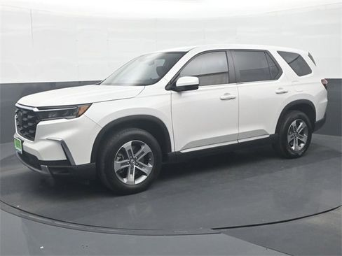 Used 2024 Honda Pilot EX-L image 4