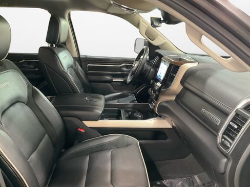Used 2022 RAM 1500 Laramie AWD/4WD image 15
