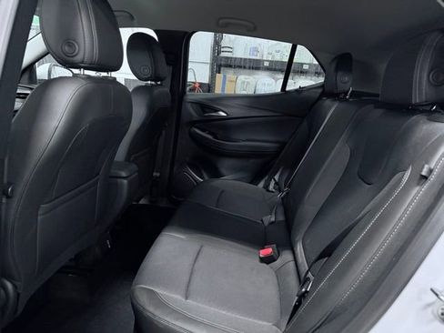 Used 2024 Buick Encore GX Preferred FWD image 17