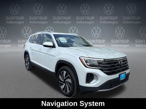 Used 2025 Volkswagen Atlas SEL AWD/4WD image 8