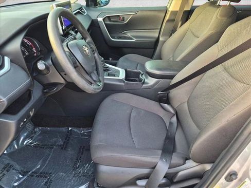 Used 2023 Toyota RAV4 LE AWD/4WD image 14