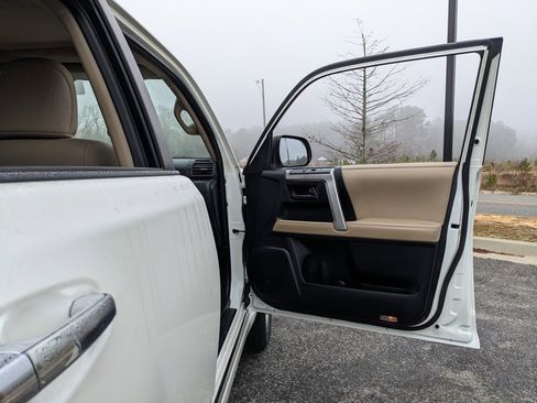 Used 2013 Toyota 4Runner Limited image 54