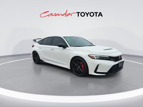 Used 2025 Honda Civic Type R image 2