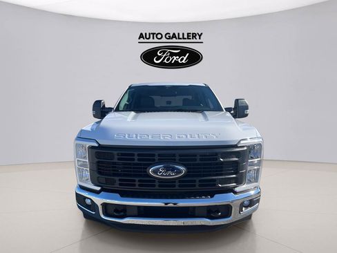 New 2026 Ford F350 XL w/ XL Chrome Package RWD image 2