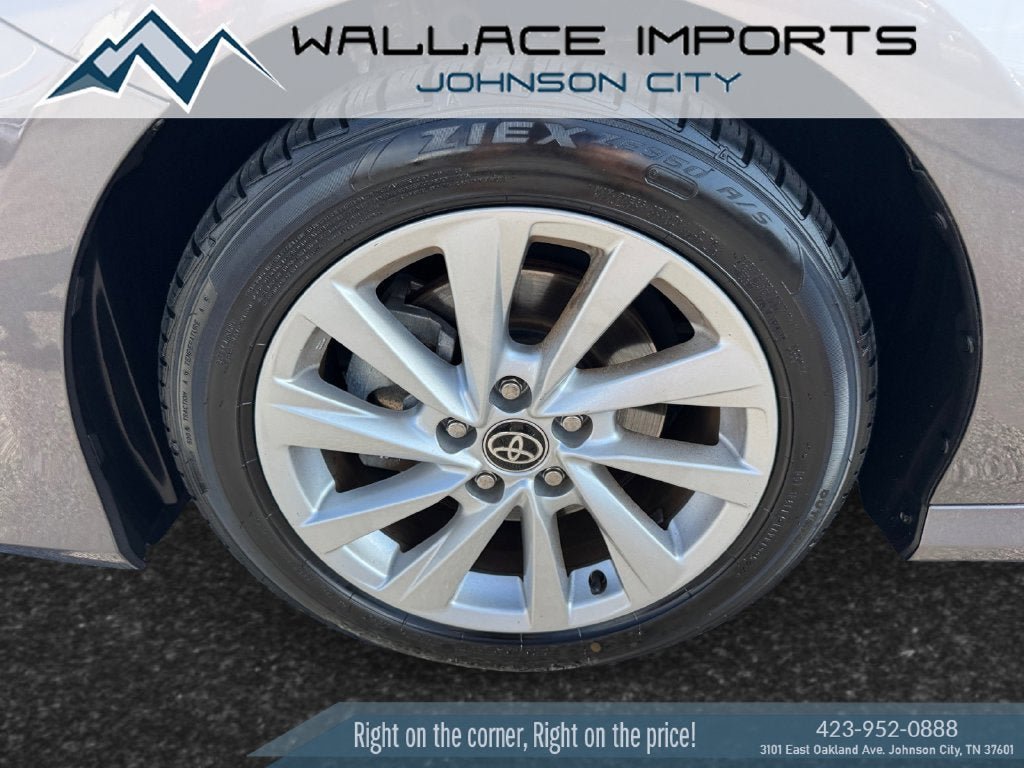Used 2023 Toyota Camry LE FWD image 9