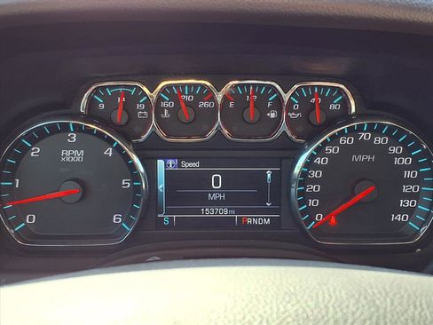 Used 2016 Chevrolet Suburban LT image 13