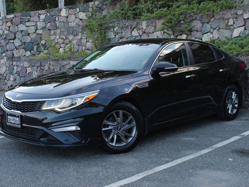 Used 2019 Kia Optima LX FWD image 2