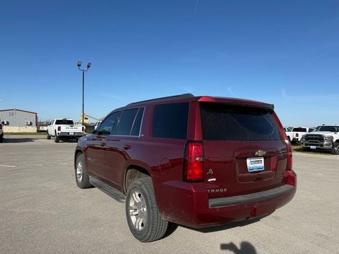 Used 2017 Chevrolet Tahoe LT image 3