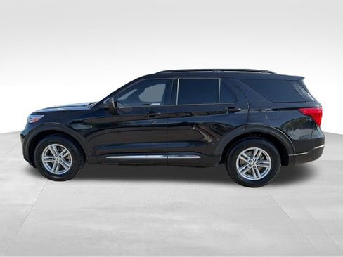 Used 2020 Ford Explorer XLT w/ Comfort Package AWD/4WD image 4