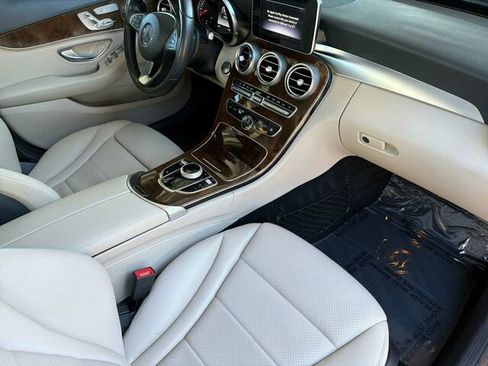 Used 2018 Mercedes-Benz C 300 Sedan image 19