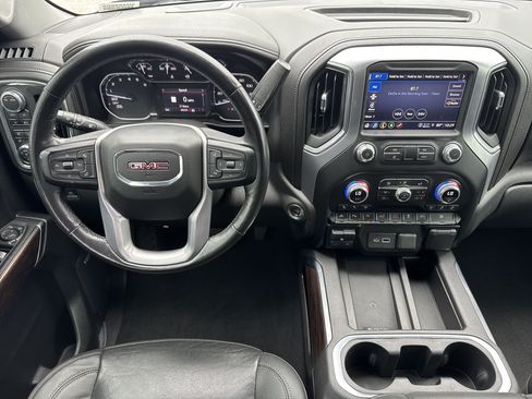 Used 2021 GMC Sierra 1500 SLT w/ SLT Premium Plus Package AWD/4WD image 16
