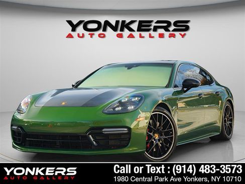 Used 2019 Porsche Panamera GTS image 4