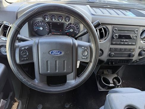Used 2012 Ford F350 XLT w/ XLT Premium Pkg image 9