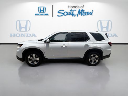 Used 2023 Honda Pilot EX-L image 4