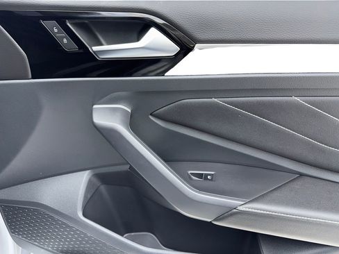 Used 2024 Volkswagen Jetta SEL image 49