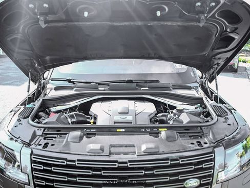 Used 2023 Land Rover Range Rover SE AWD/4WD image 15