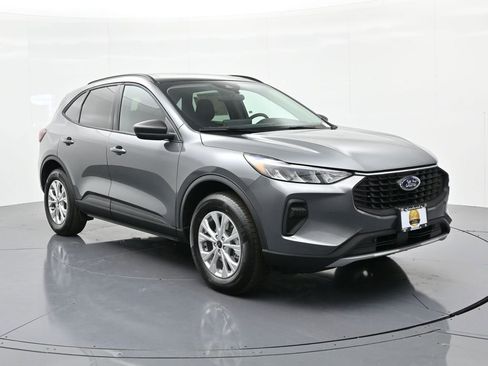 New 2026 Ford Escape Active w/ Active Premium Tech Pack image 4