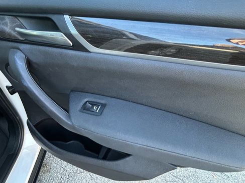 Used 2017 BMW X3 xDrive28i image 18