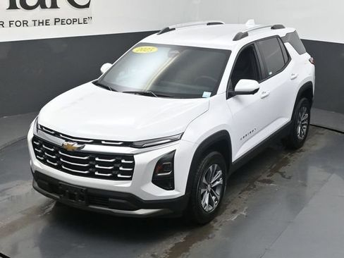 Used 2025 Chevrolet Equinox LT w/ Convenience Package II image 45