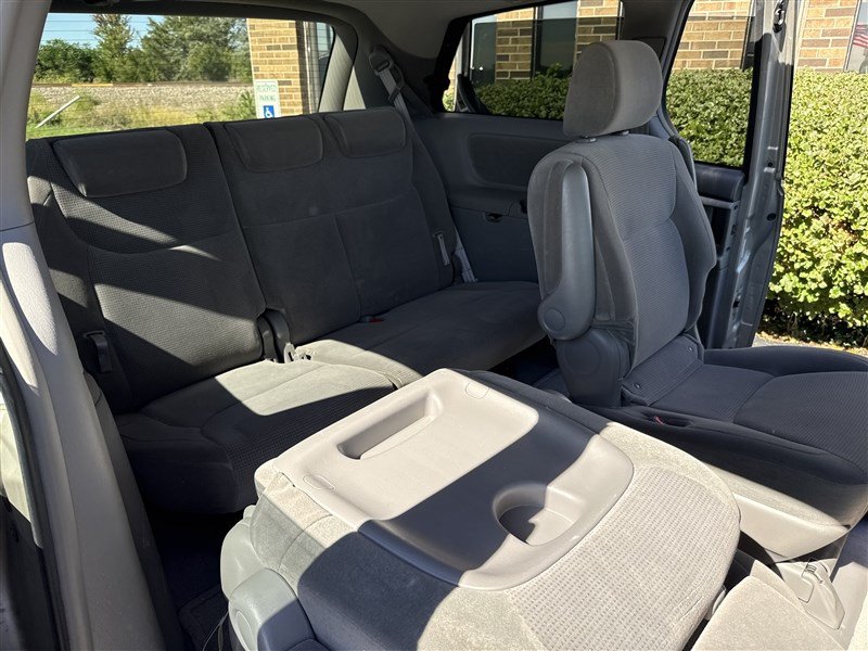 Used 2004 Toyota Sienna LE FWD image 8