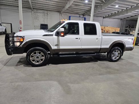 Used 2015 Ford F250 King Ranch w/ FX4 Off-Road Package AWD/4WD image 4