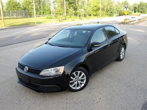 Used 2012 Volkswagen Jetta SE FWD image 4