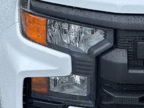 Used 2025 Chevrolet Silverado 1500 W/T image 39