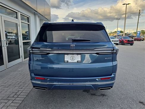 New 2026 Buick Enclave Avenir w/ Super Cruise Package image 8