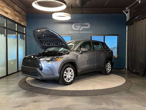 Used 2022 Toyota Corolla Cross L AWD/4WD image 24