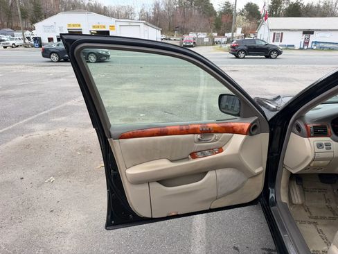 Used 2003 Lexus LS 430 image 21