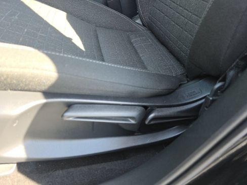 Used 2024 Honda HR-V LX image 11