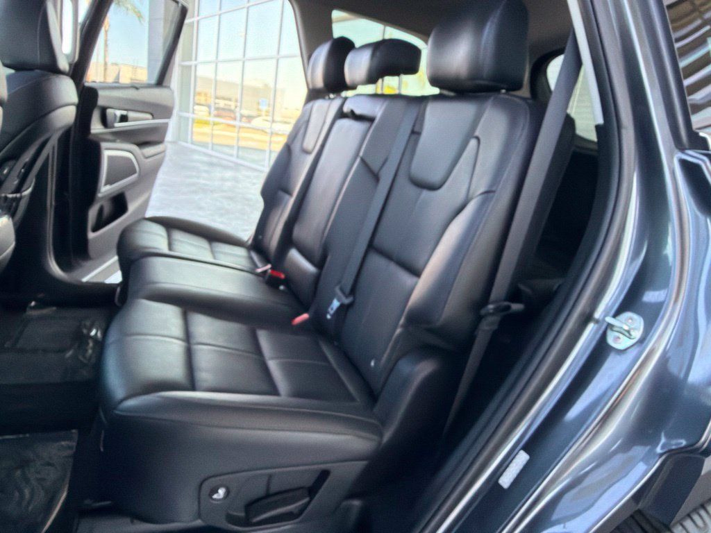 Used 2022 Kia Telluride EX FWD image 11