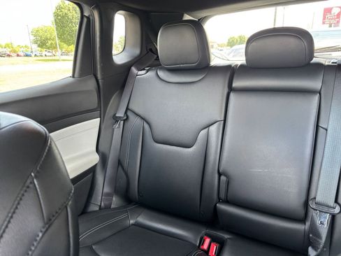 Used 2025 Jeep Compass Limited AWD/4WD image 40