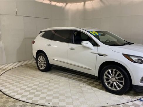 Used 2019 Buick Enclave Essence w/ Trailering Package, 5000 lbs. image 2