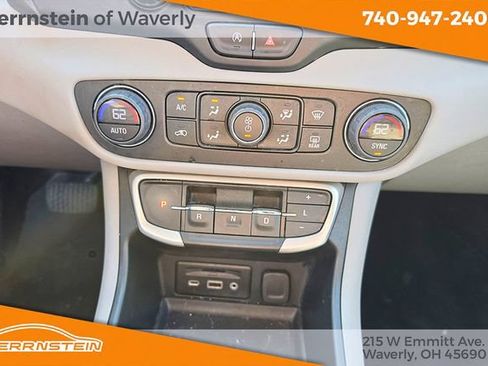 Used 2023 GMC Terrain SLT FWD image 20
