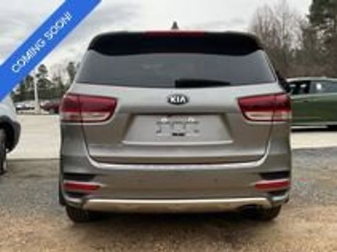 Used 2017 Kia Sorento SX FWD image 4