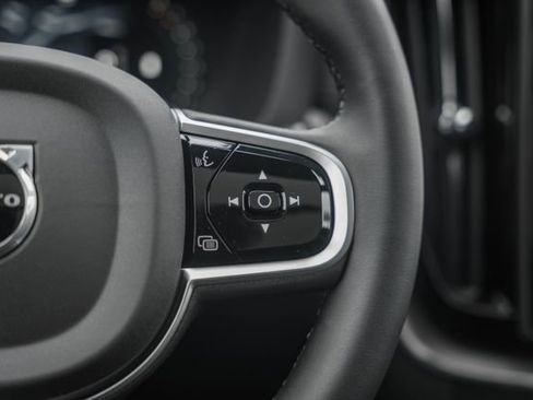 New 2026 Volvo XC60 B5 Ultra w/ Protection Package Premier image 30