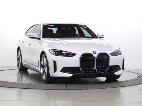 Used 2023 BMW i4 eDrive40 w/ Premium Package RWD image 1