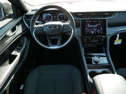 New 2026 Jeep Grand Cherokee Laredo AWD/4WD image 13