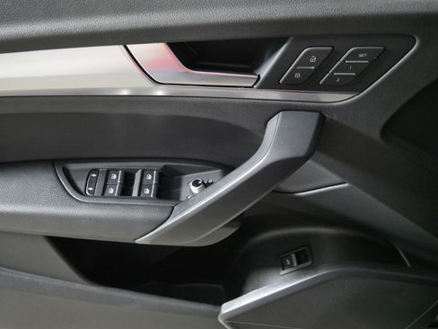 Used 2020 Audi Q5 2.0T Premium AWD/4WD image 19