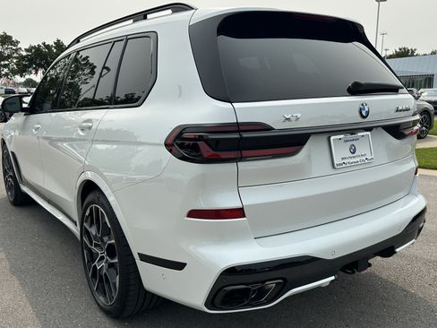 Used 2026 BMW X7 M60i AWD/4WD image 8